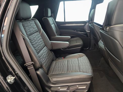 Used 2025 Cadillac Escalade V AWD/4WD image 49