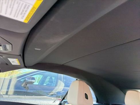 Used 2025 BMW 430i Convertible w/ Premium Package image 6