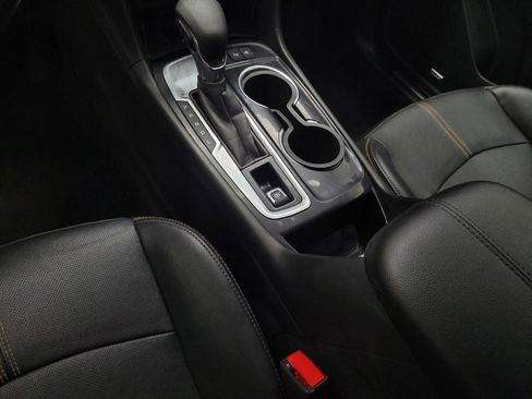 Used 2022 Chevrolet Equinox Premier FWD image 26