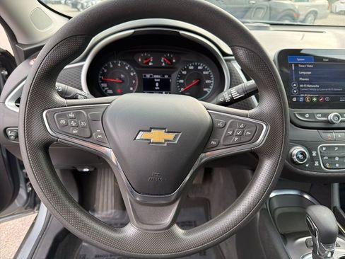 Used 2024 Chevrolet Malibu LT image 17