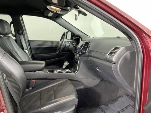 Used 2021 Jeep Grand Cherokee Laredo X image 21