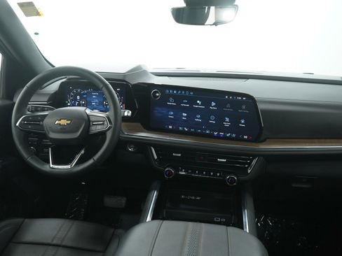 Used 2025 Chevrolet Tahoe High Country w/ Sun And Tow Package AWD/4WD image 20