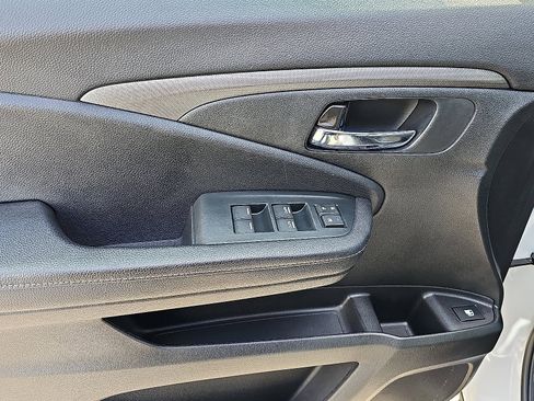 Used 2023 Honda Ridgeline Sport image 12