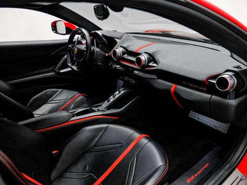 Used 2018 Ferrari 812 Superfast image 53