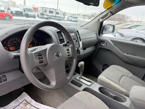 Used 2012 Nissan Frontier SV w/ SV Premium Utility Pkg image 21