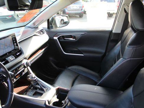 Certified 2021 Toyota RAV4 Limited FWD image 53
