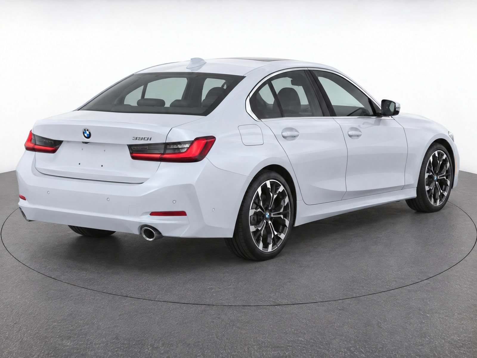 Certified 2025 BMW 330i Sedan RWD image 8