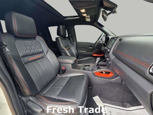 Used 2023 Nissan Frontier PRO-4X w/ Pro-4X Premium Package image 9