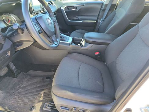 Used 2021 Toyota RAV4 XLE w/ Convenience Package image 11