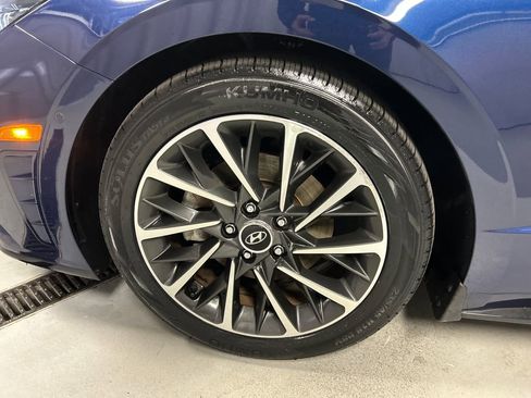 Used 2022 Hyundai Sonata Limited image 9