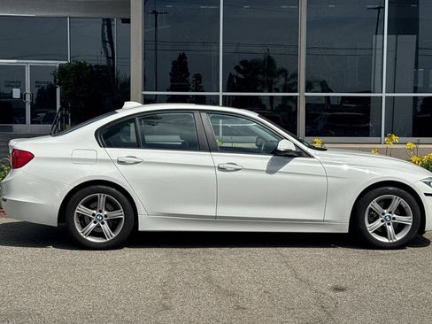 Used 2015 BMW 320i xDrive Sedan AWD/4WD image 4