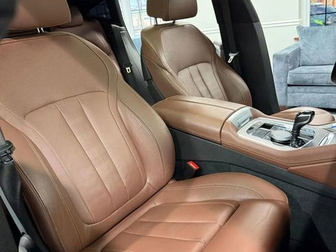 Used 2020 BMW X6 M50i image 9