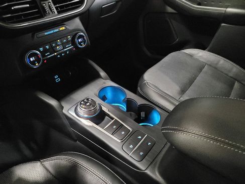 Used 2020 Ford Escape Titanium AWD/4WD image 26