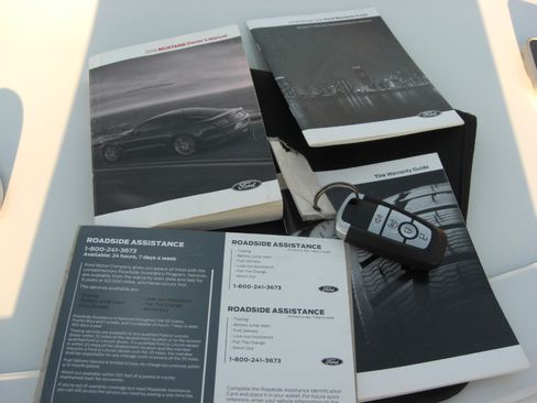 Used 2018 Ford Mustang Premium image 18