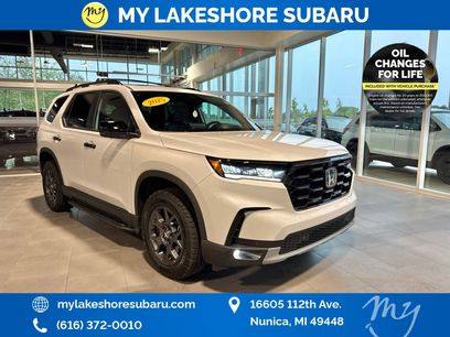 Used 2025 Honda Pilot TrailSport