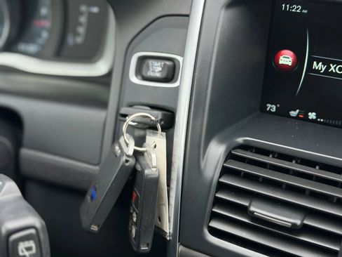 Used 2015 Volvo XC60 T5 image 37