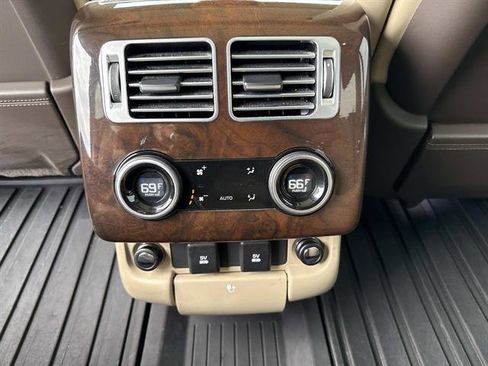 Used 2020 Land Rover Range Rover Long Wheelbase HSE image 14
