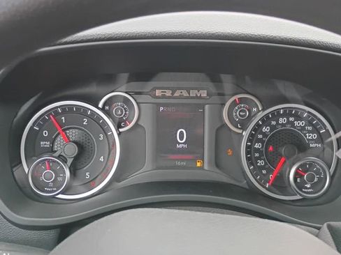 New 2026 RAM 2500 Tradesman AWD/4WD image 18