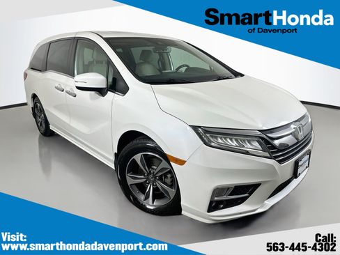 Used 2019 Honda Odyssey Touring image 1