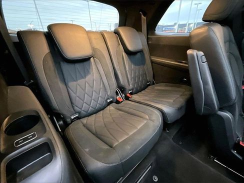 Used 2021 Mercedes-Benz GLS 63 AMG 4MATIC w/ Acoustic Comfort Package image 27