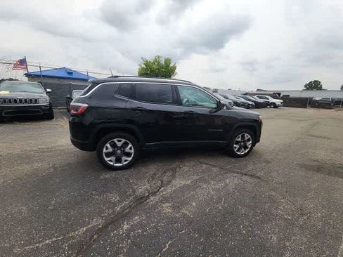 Used 2019 Jeep Compass Limited AWD/4WD image 12