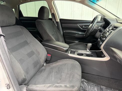 Used 2015 Nissan Altima 2.5 S w/ Special Edition Package FWD image 15