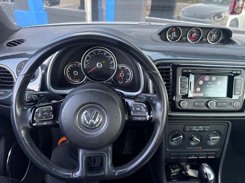 Used 2013 Volkswagen Beetle 2.0T FWD image 8