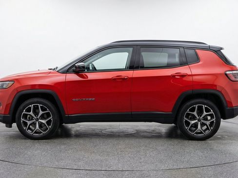 Used 2025 Jeep Compass Limited AWD/4WD image 5