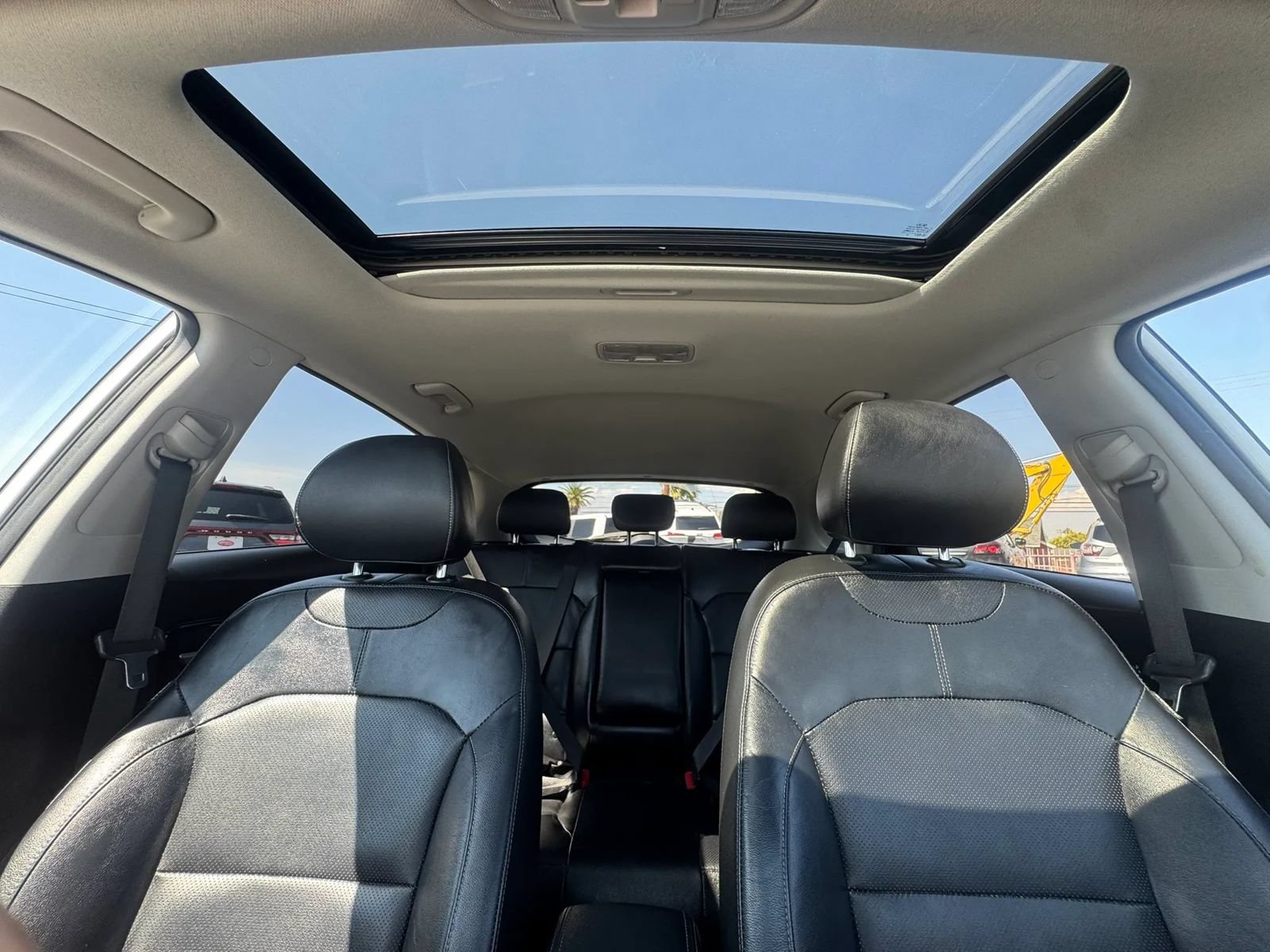 Used 2017 Kia Niro Touring w/ Advanced Technology Package FWD image 42