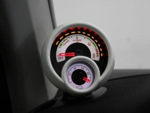 Used 2019 smart fortwo electric drive RWD image 17