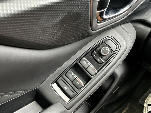 Used 2020 Subaru Forester Touring image 33