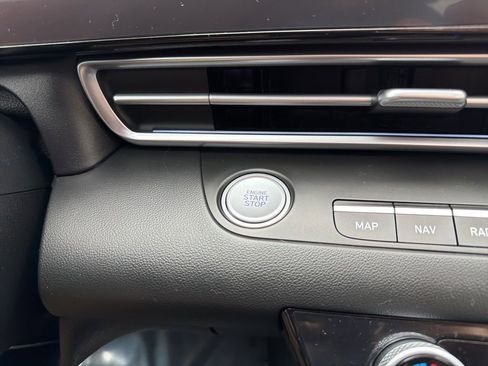 Used 2024 Hyundai Elantra SEL w/ Convenience Package image 26