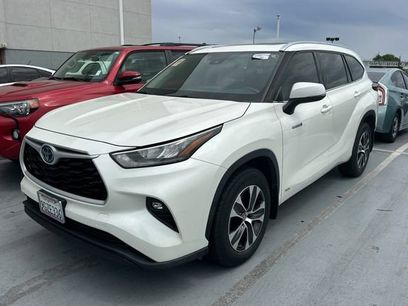Used 2020 Toyota Highlander XLE