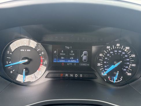 Used 2015 Ford Fusion SE image 26