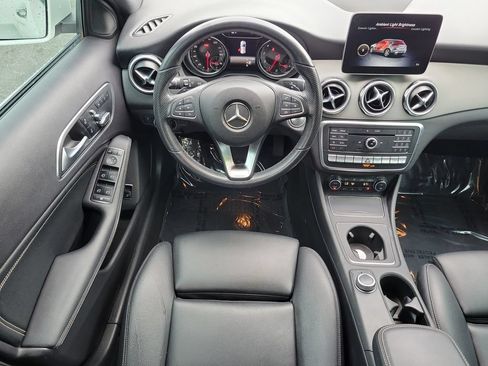 Used 2019 Mercedes-Benz GLA 250 4MATIC image 15