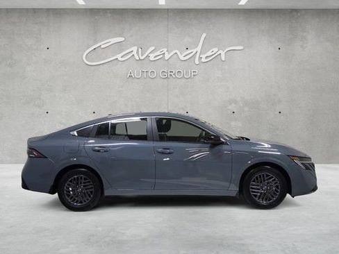 New 2026 Nissan Sentra SV image 17