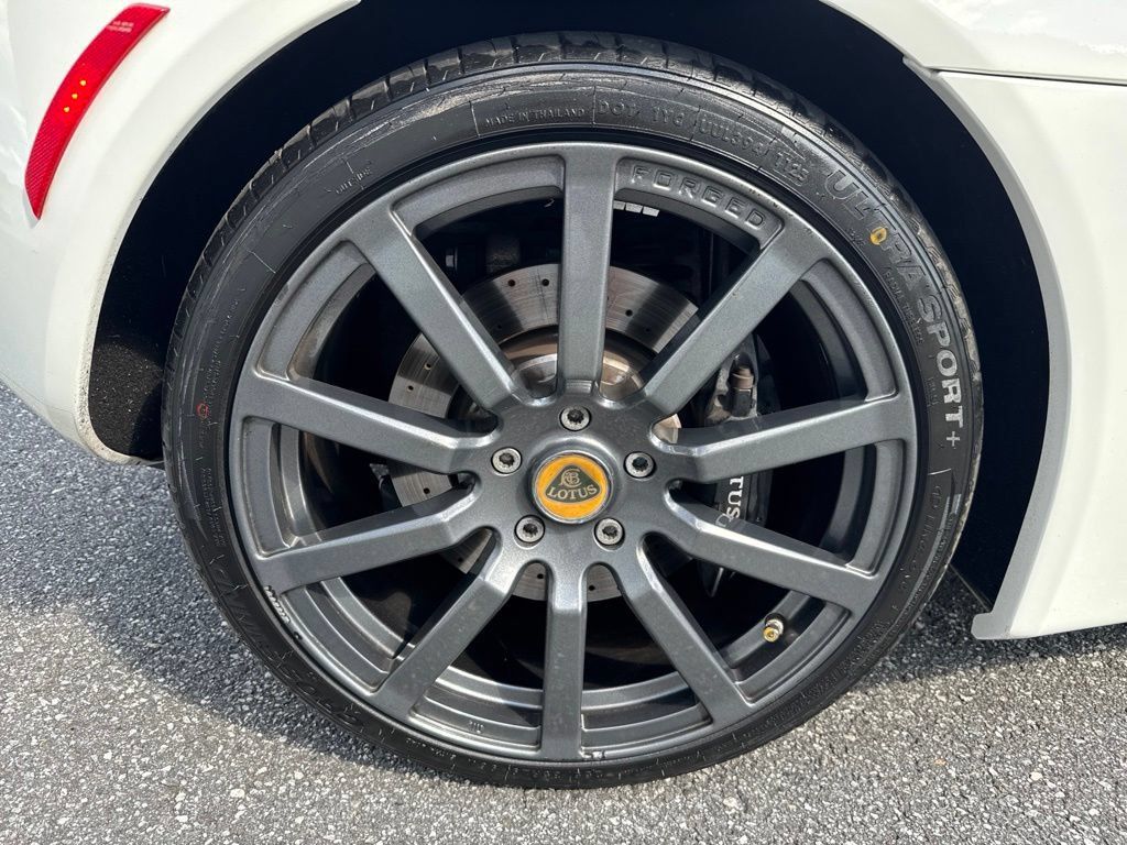 Used 2011 Lotus Evora 2+2 RWD image 12