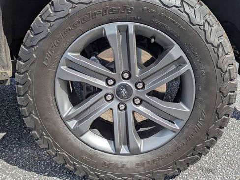 Used 2022 Ford F150 XLT w/ Equipment Group 302A High image 11