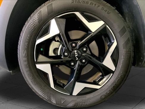 Certified 2025 Kia Seltos S FWD image 9