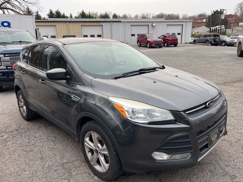 Used 2015 Ford Escape SE image 17