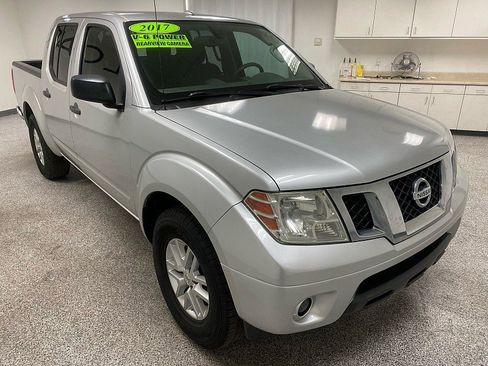Used 2017 Nissan Frontier SV w/ SV Value Truck Package image 5