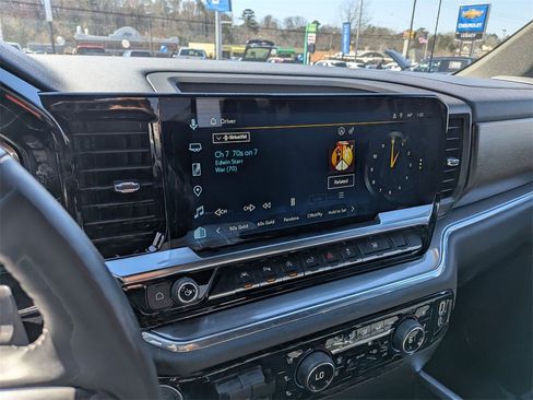 Used 2024 Chevrolet Silverado 1500 High Country image 24