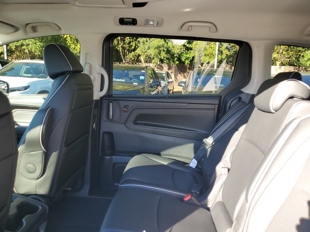 New 2027 Honda Odyssey Elite image 9