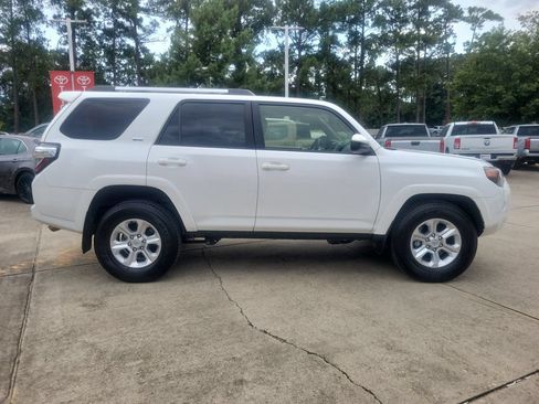 Certified 2023 Toyota 4Runner SR5 RWD image 9