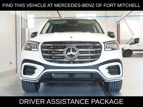Used 2024 Mercedes-Benz GLS 580 4MATIC image 2