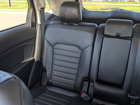 Used 2018 Ford Edge SEL w/ Equipment Group 201A AWD/4WD image 10