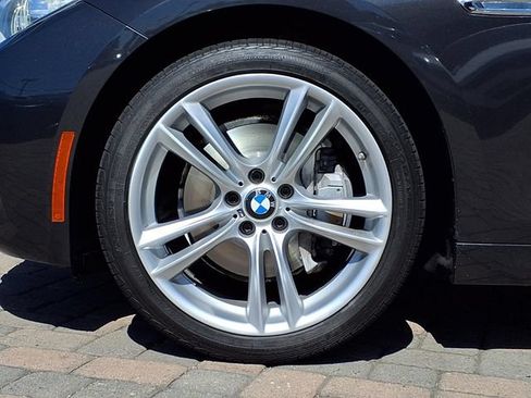 Used 2017 BMW 535i Gran Turismo RWD image 8