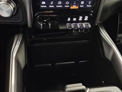 Used 2023 RAM 1500 Laramie AWD/4WD image 13