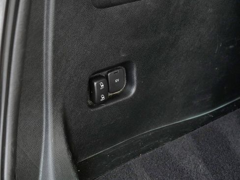 Used 2021 Ford Edge Titanium FWD image 25
