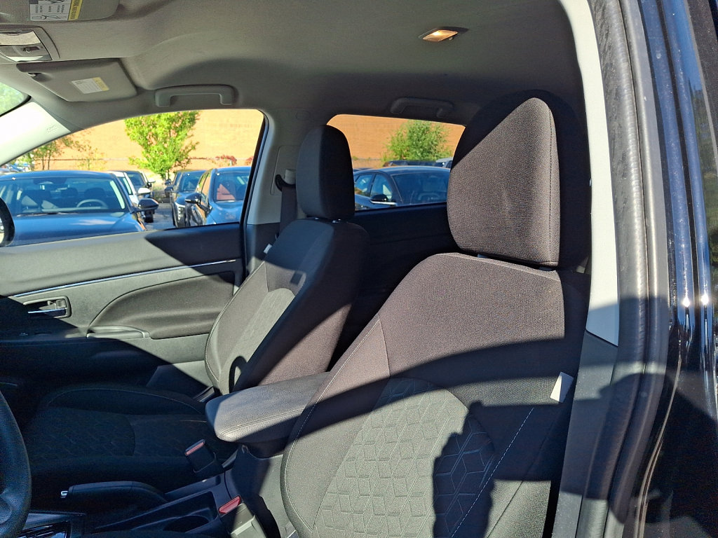 Used 2025 Mitsubishi Outlander Sport ES AWD/4WD image 24